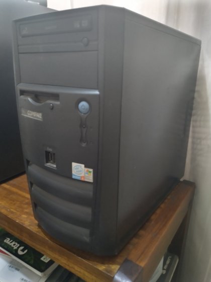 pc-pentium-4-RAM-2GB-HDD-Sata-160GB-Grafica128MB.jpg